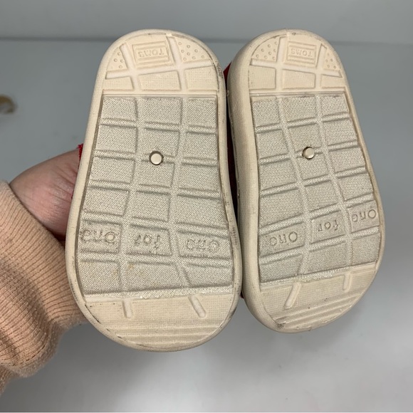 Tiny Toms classic slip-on shoe in red size 3 - Picture 4 of 6